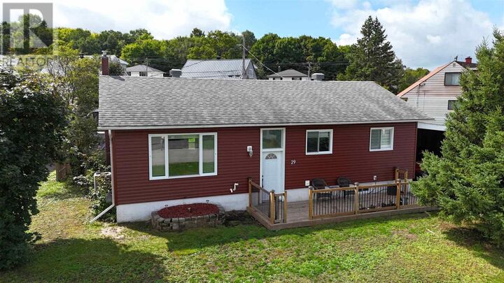 Property Photo: 29 Birch Rd ON P5A 2C9