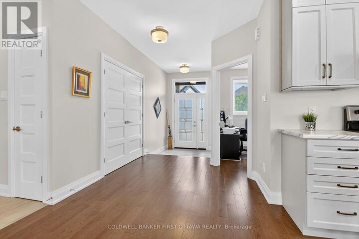 Photo de la propriété:  124 Lyon Street  ON K0A 1W0 