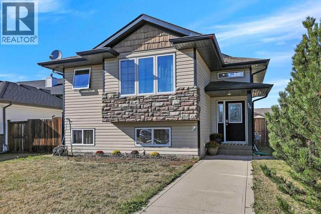 Property Photo:  14 Lincoln Street  AB T4S 2P9 