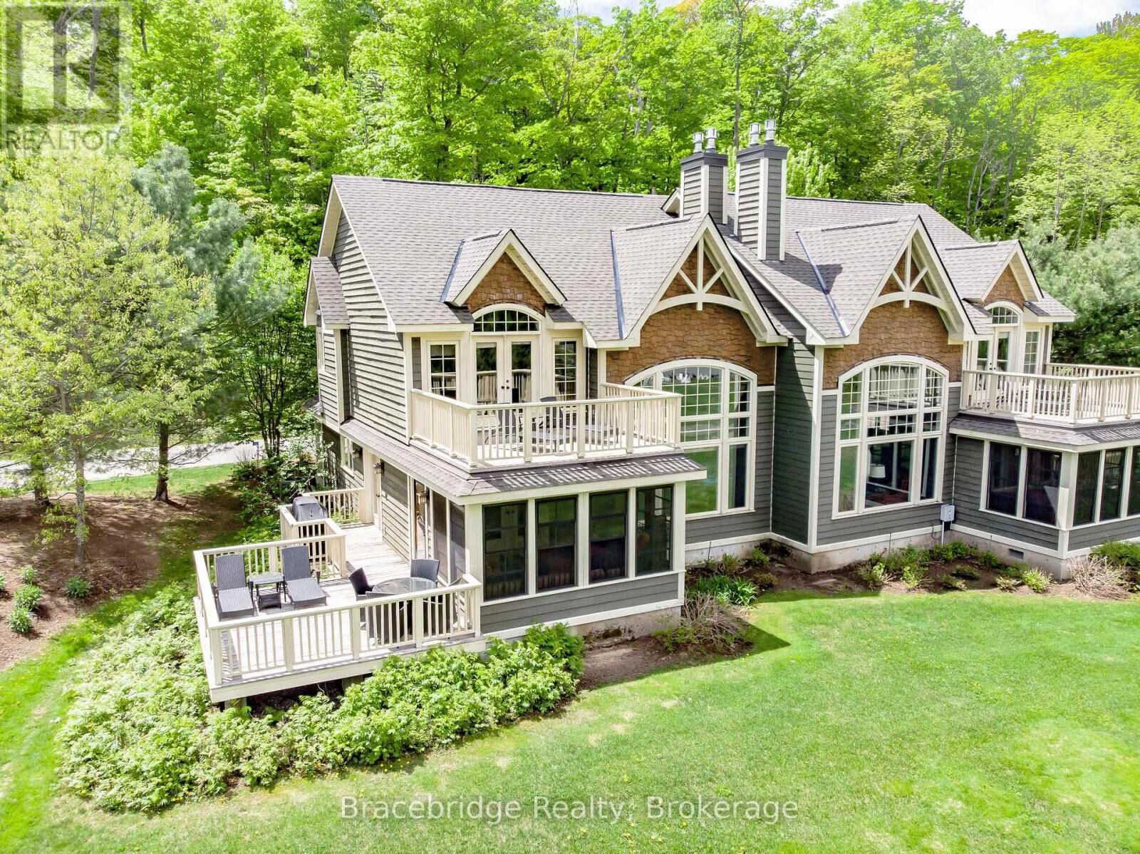 Property Photo:  3876 Muskoka Rd 118 Highway West  ON P0B 1J0 