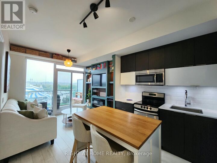 Property Photo: 56 Annie Craig Drive 608 ON M8V 0C8