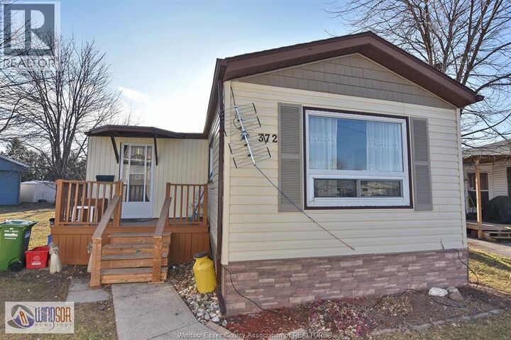 Property Photo: 372 Regent Court ON N8M 2Z2