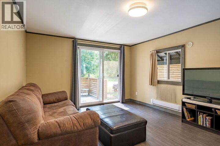Property Photo:  1079 Lundell Road 4  BC V0E 2S0 