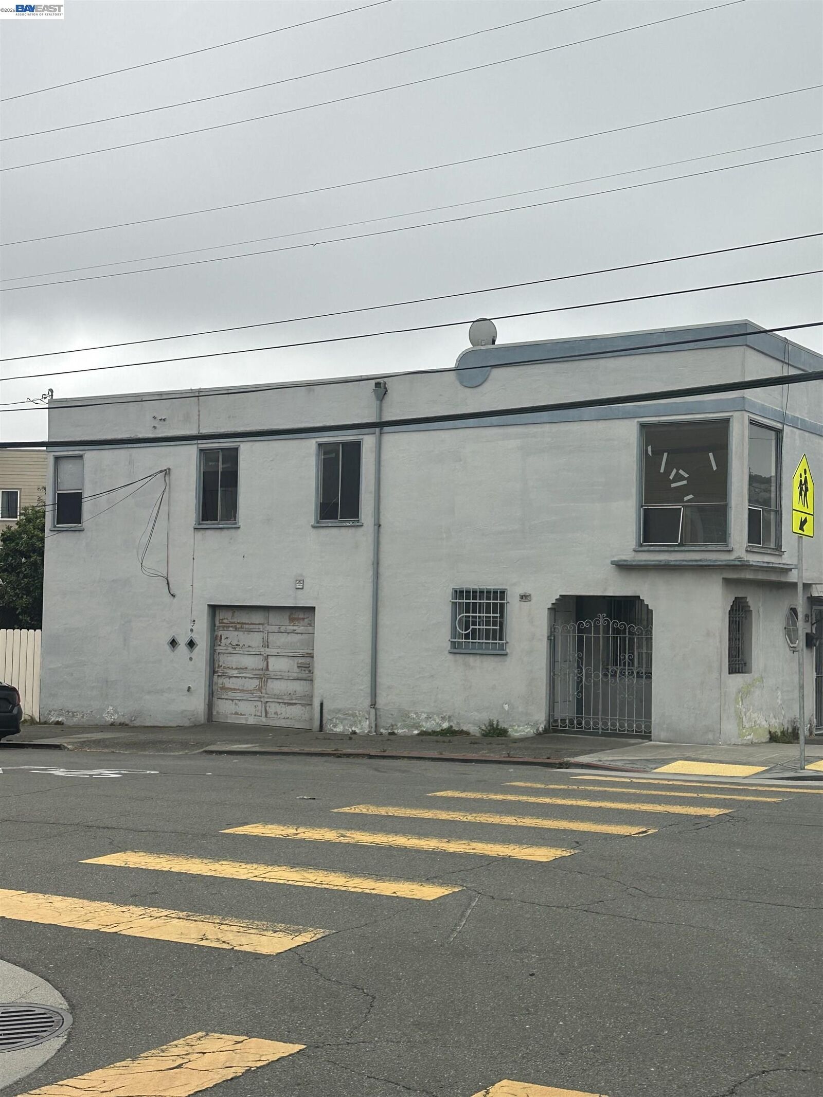 Property Photo: 1000 Crescent Ave CA 94110