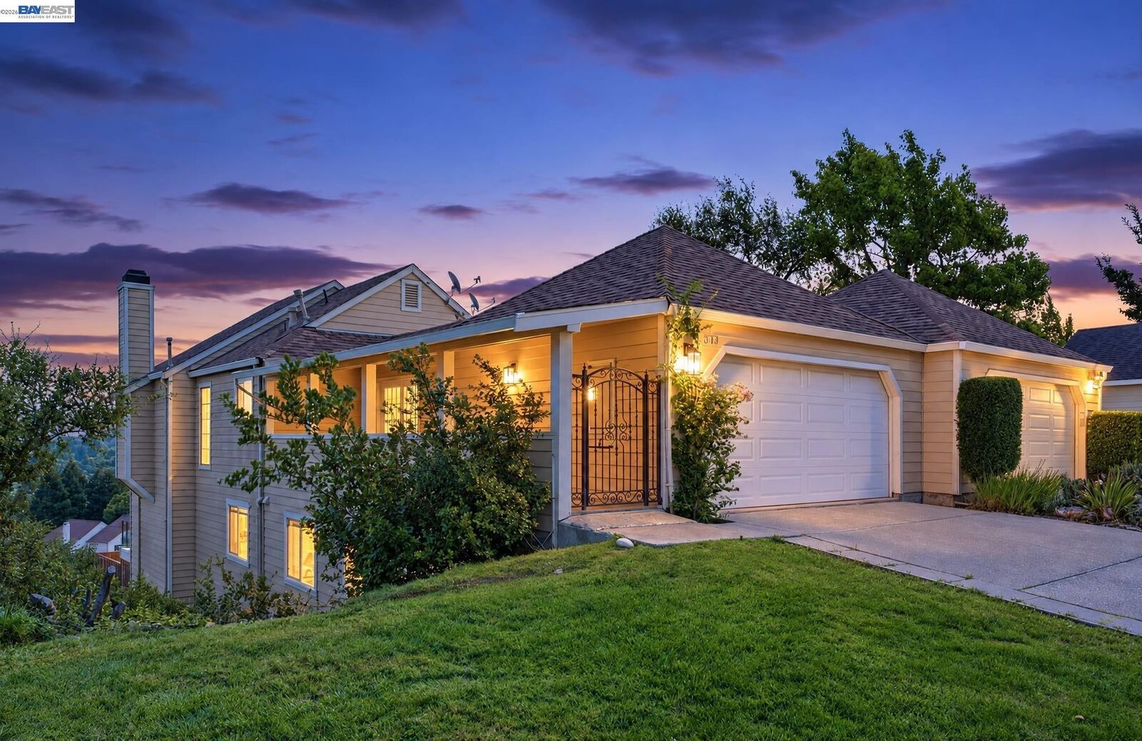 Property Photo: 1823 Mockingbird Pl CA 94526