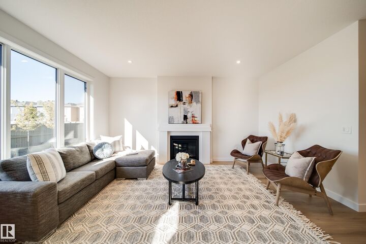 Property Photo:  77 Chartres Close  AB T8T 2E1 