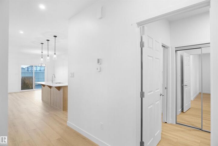 Property Photo:  7247 182 Avenue NW  AB T5Z 0L5 