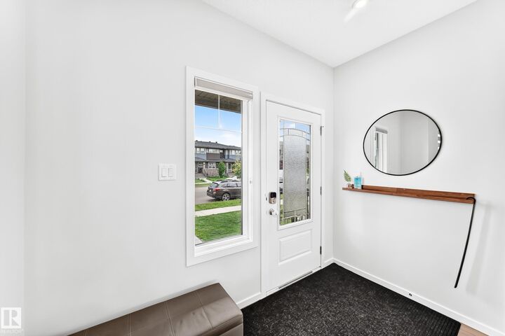 Property Photo:  5233 22 Avenue SW  AB T6X 2H8 