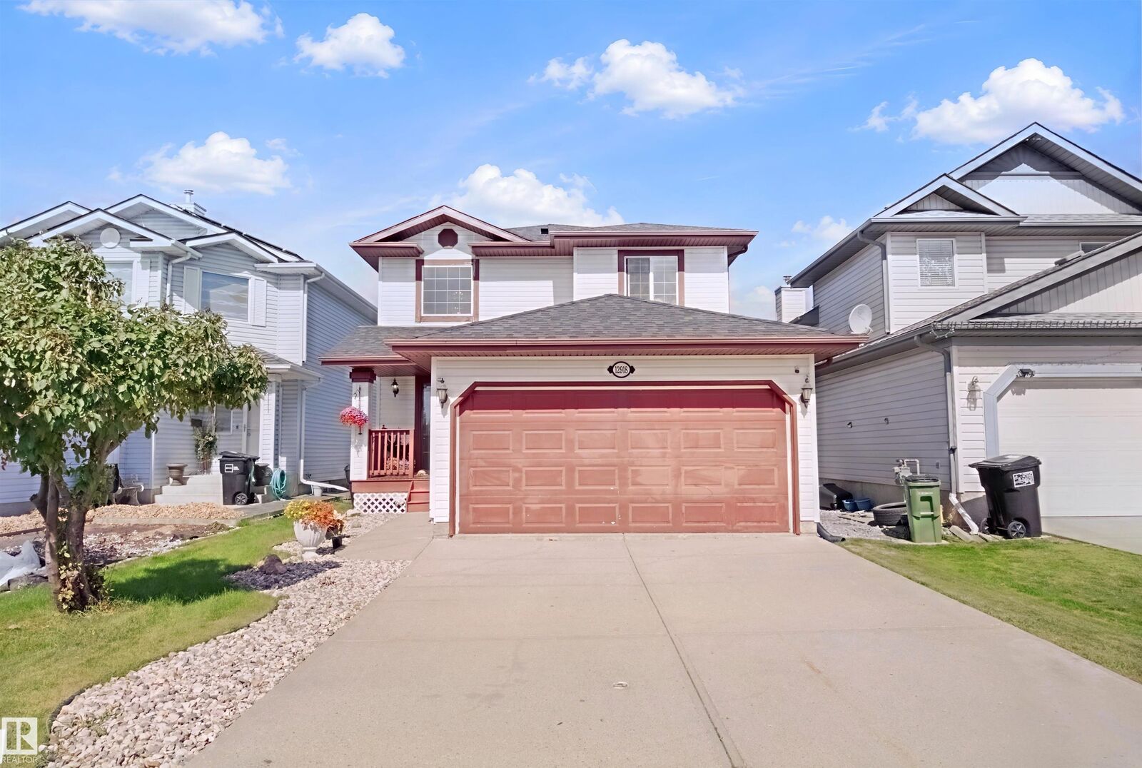 Property Photo:  12918 162A Avenue NW  AB T6V 1T1 