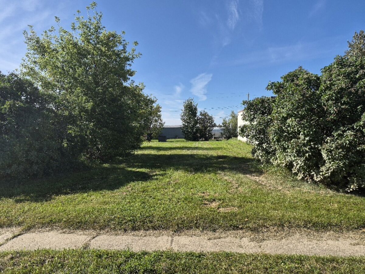 Property Photo:  52 Ave  AB T0B 4J0 