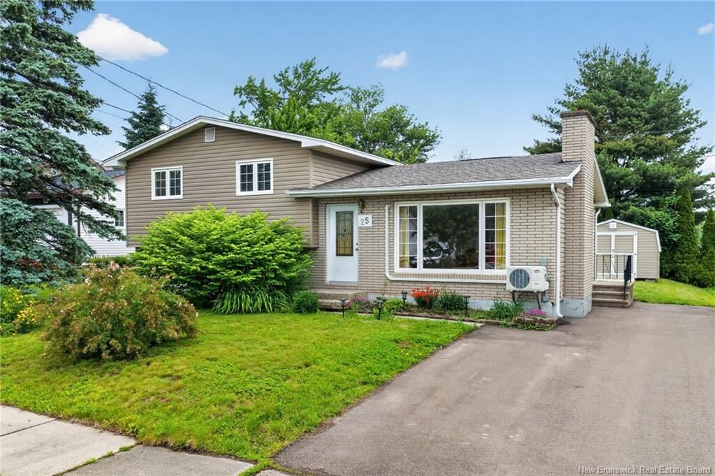 Property Photo:  25 Lasalle Crescent  NB E1A 5L5 