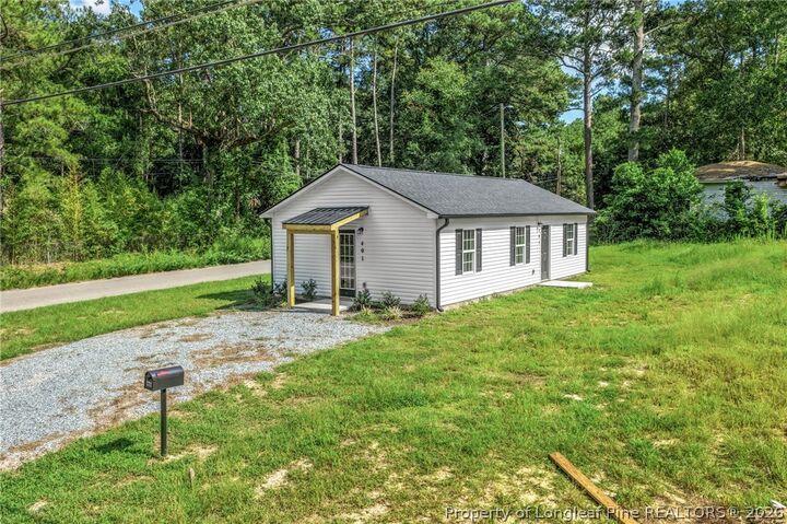 Property Photo:  401 Cedric Street  NC 28303 