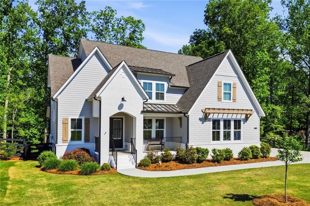 Property Photo: 7710 Fireside Farm Drive GA 30534