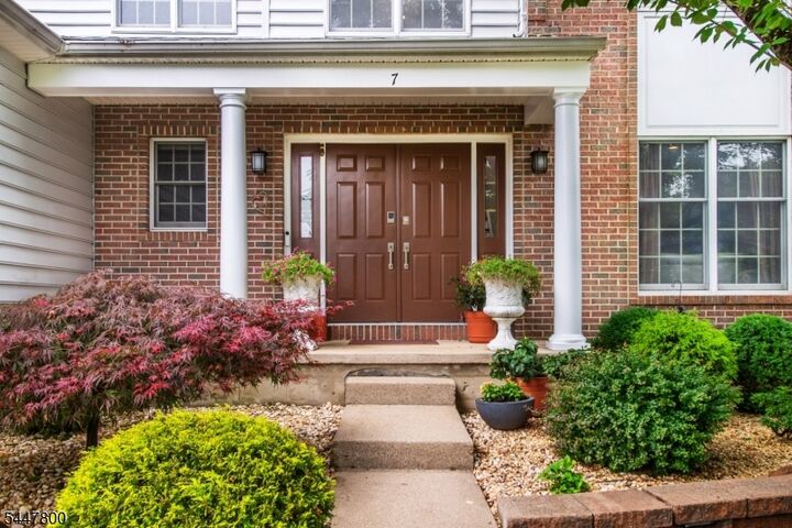 Property Photo:  7 Gordon Place  NJ 07920 