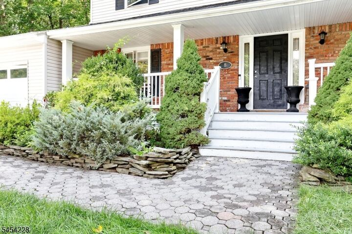 Property Photo:  8 Northgate Park  NJ 07456 