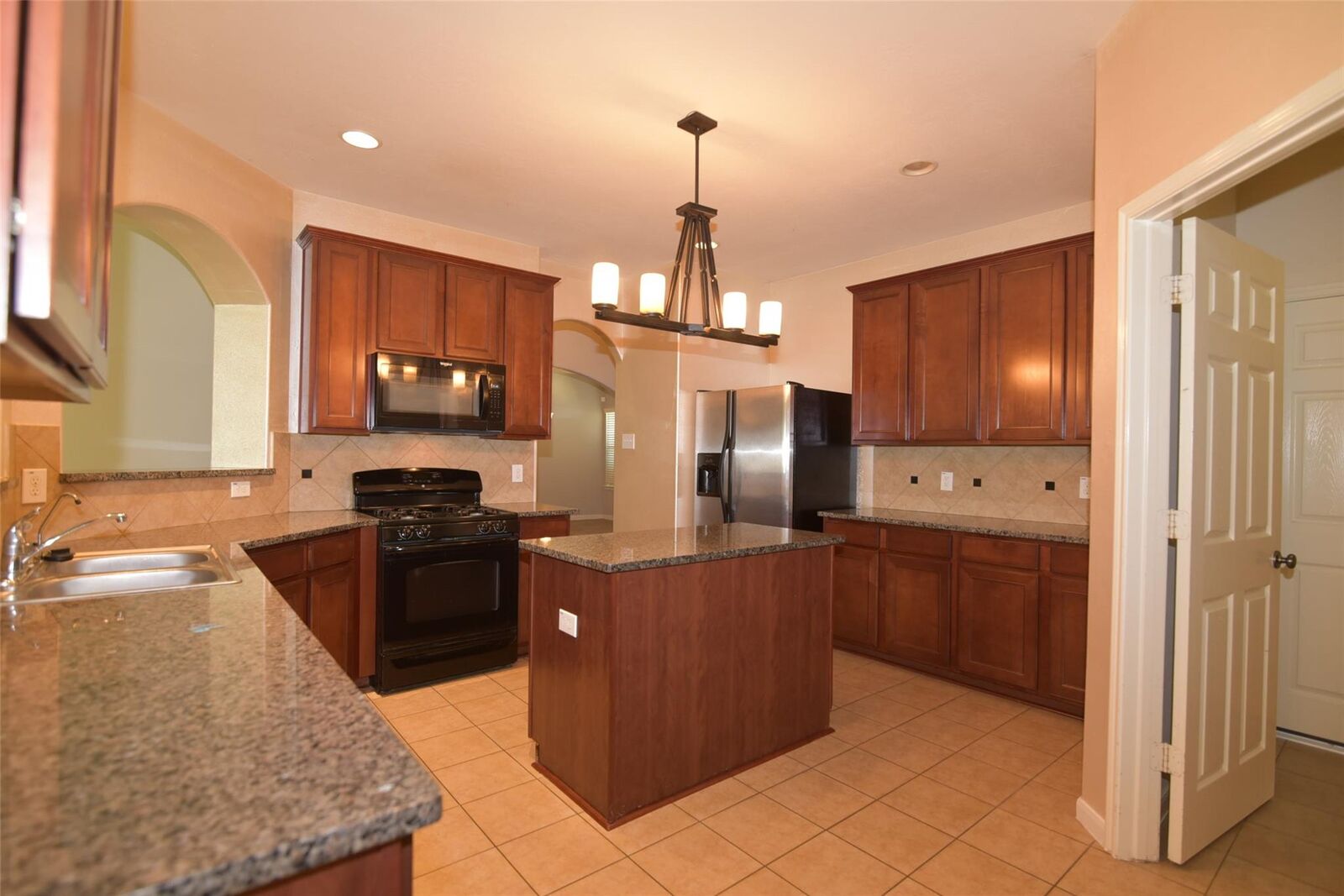 Property Photo:  7927 Cardinal Landing Lane  TX 77433 