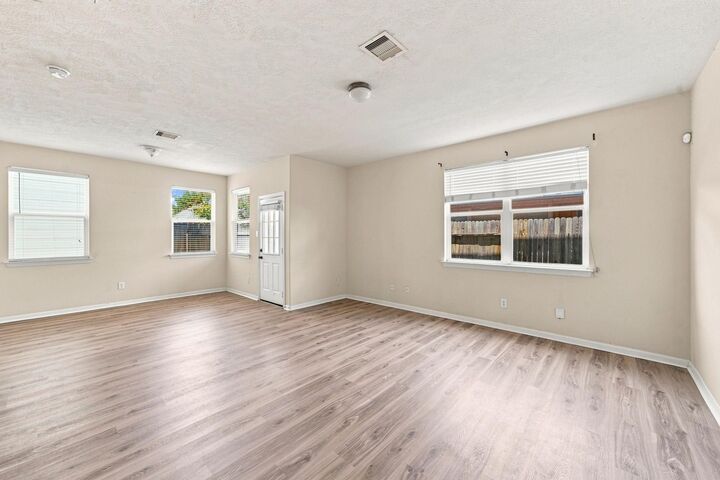 Property Photo:  822 Forest Thicket Lane  TX 77067 