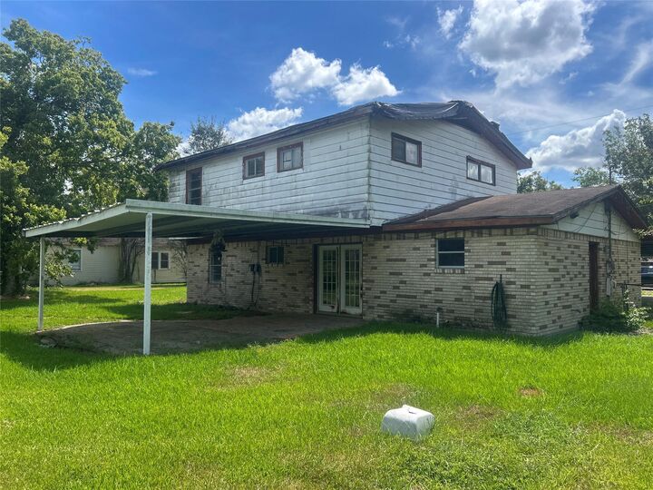 Property Photo: 1412 Missouri Street TX 77630