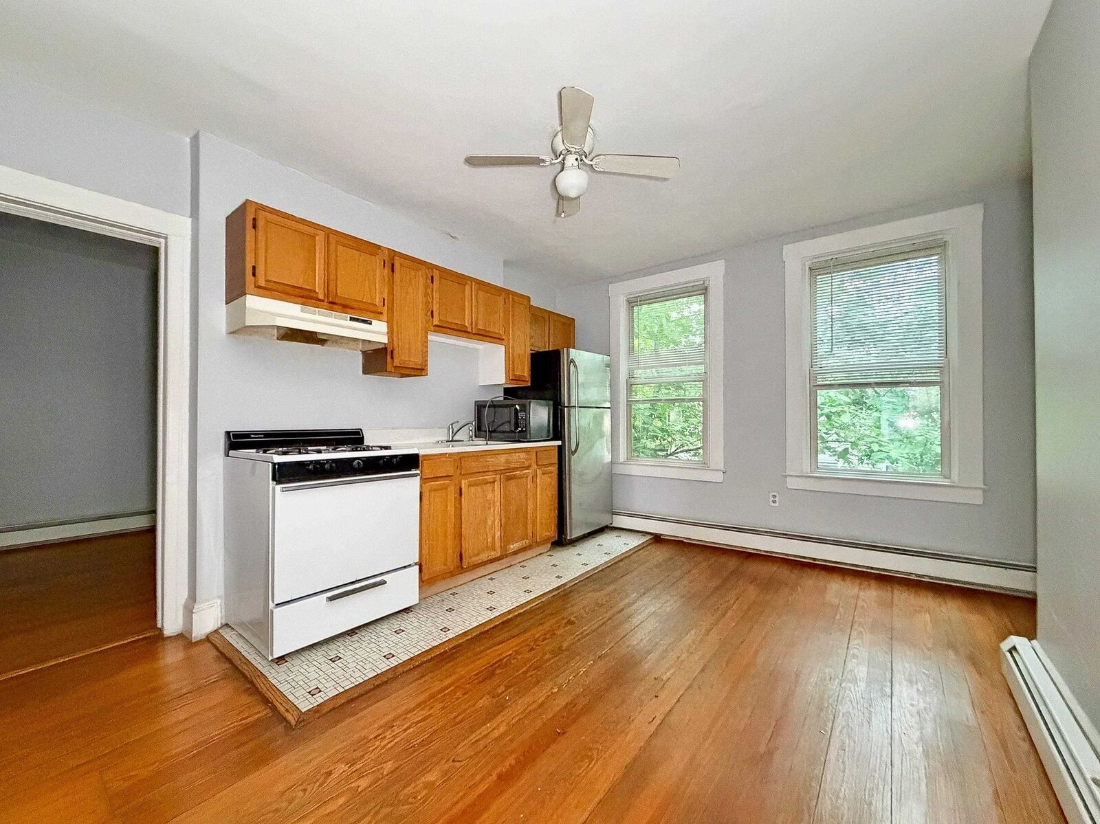 Property Photo:  304 2nd St 2R  NJ 07302 