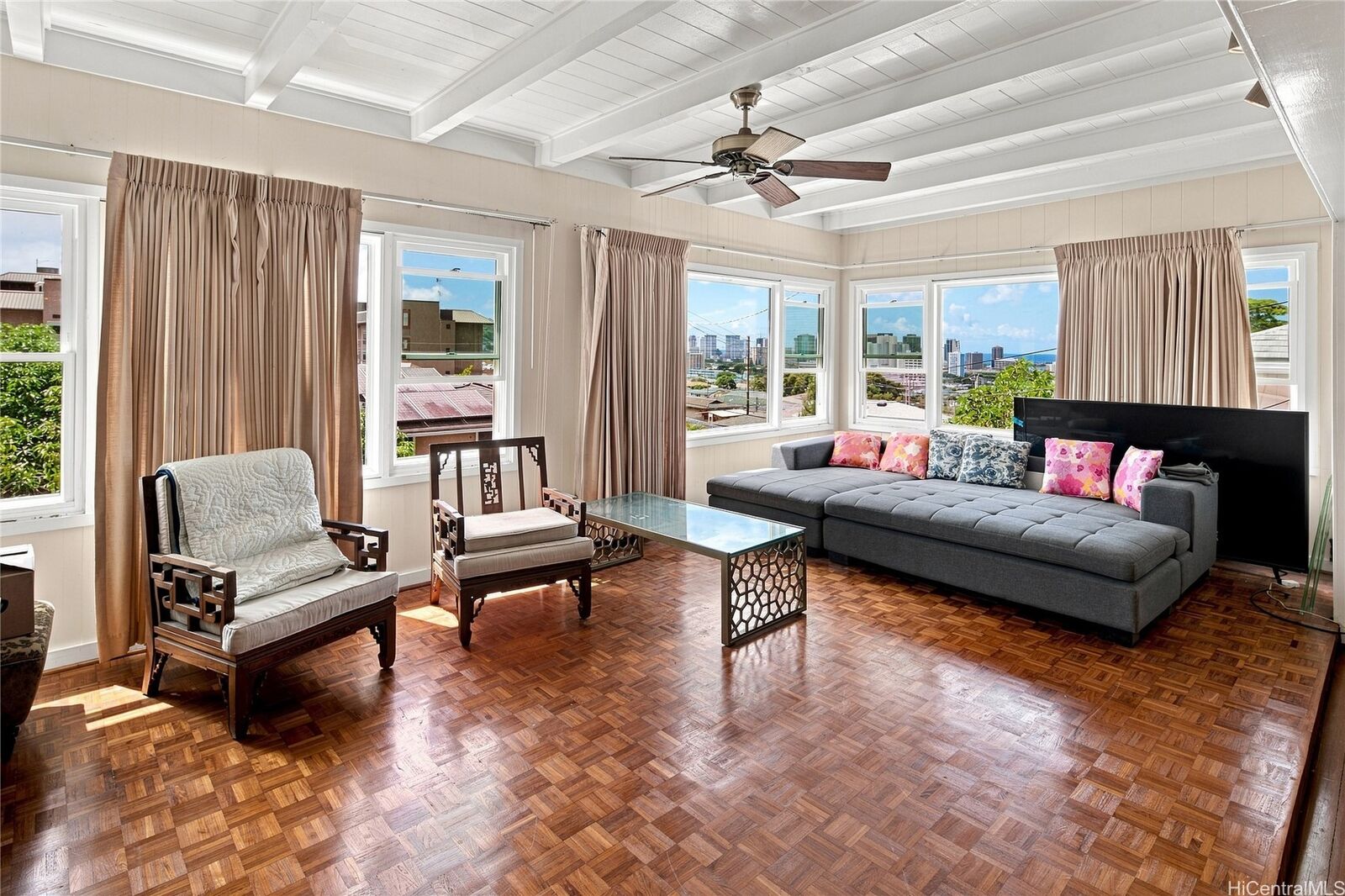 Property Photo: 654 D Walea Place D HI 96817