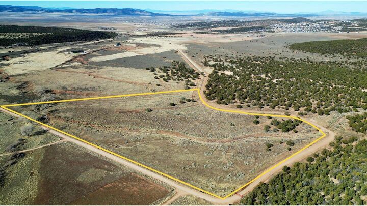 Property Photo:  3678 S Shurtz Canyon Rd  UT 84720 