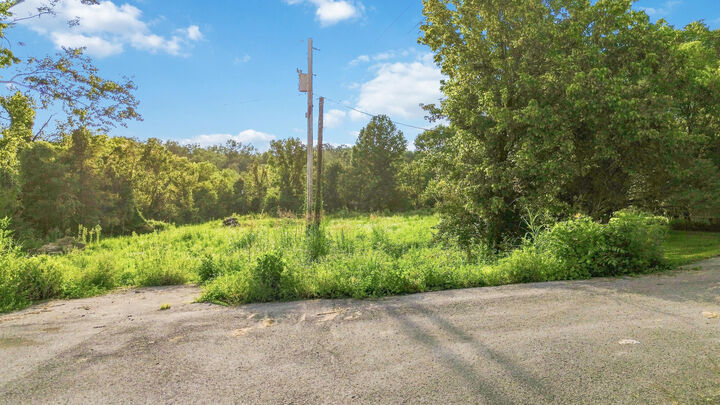 Property Photo: 729 Richmond Road KY 40403