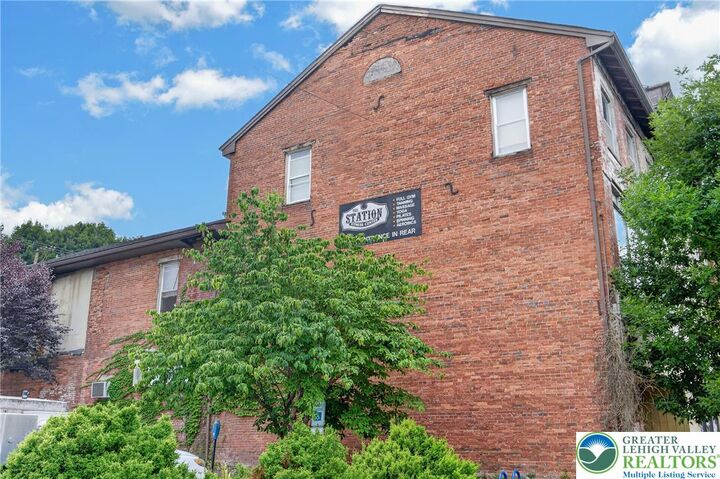 Property Photo: 104 W Broad Street PA 18252