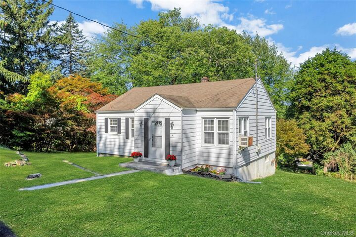 Property Photo: 4 Crescent Drive NY 10567