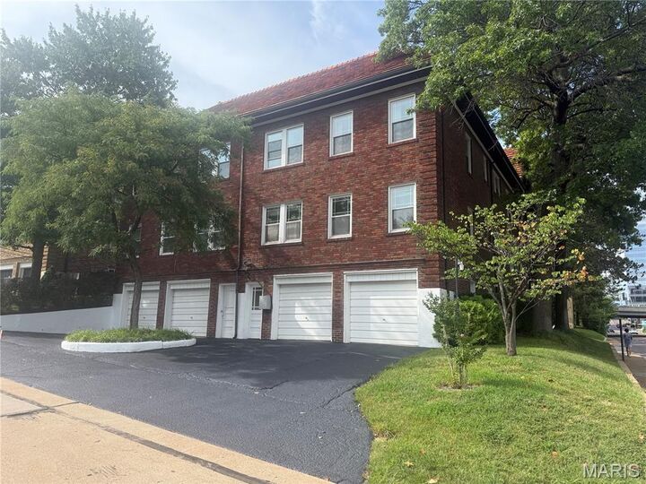 Property Photo:  7700 Shirley Drive  MO 63105 