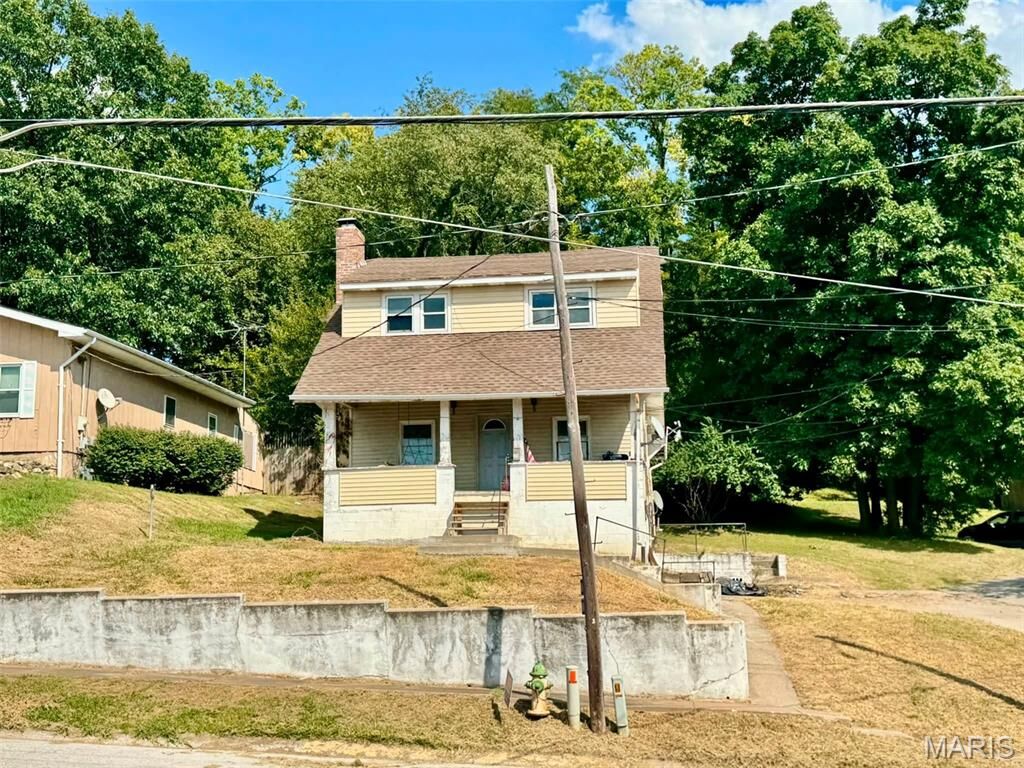 Property Photo: 220 N Hawkins Avenue MO 63401
