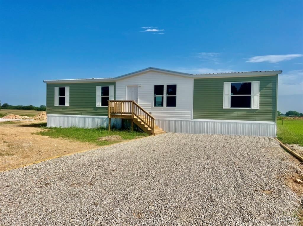 Property Photo: 19823 Divine Road MO 65536