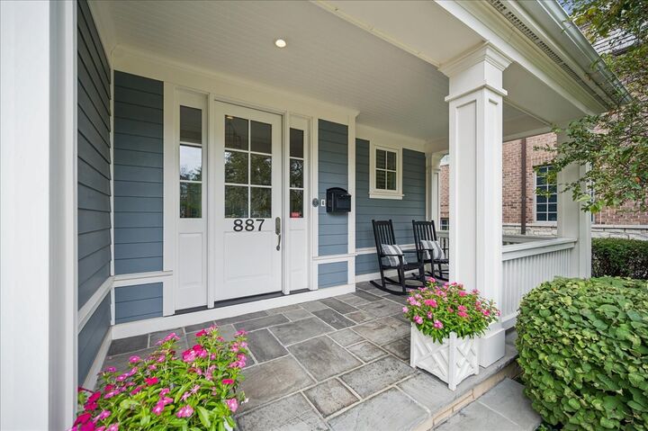 Property Photo:  887 Ash Street  IL 60093 