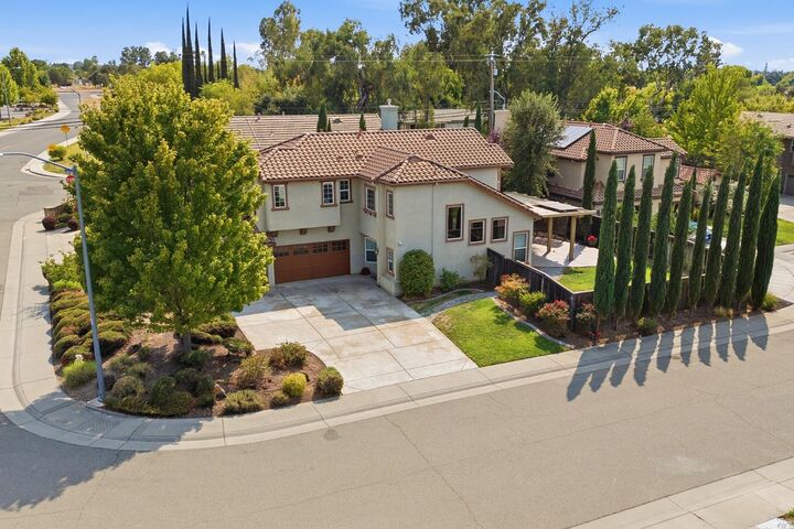 Property Photo:  701 Mayten Court  CA 95648 
