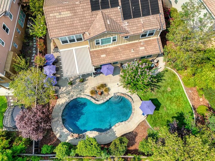 Property Photo: 811 Spotted Pony Lane CA 95765
