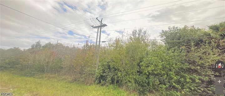 Property Photo:  41481 Little Farm Road  FL 33982 