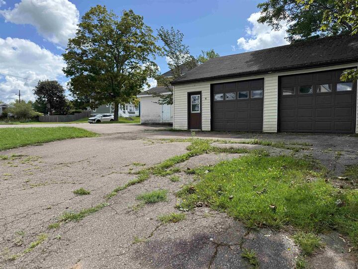 Property Photo:  4 Douglas St Street  NS B2N 2E5 