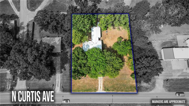 Property Photo: 725 N Curtis Avenue AR 72751