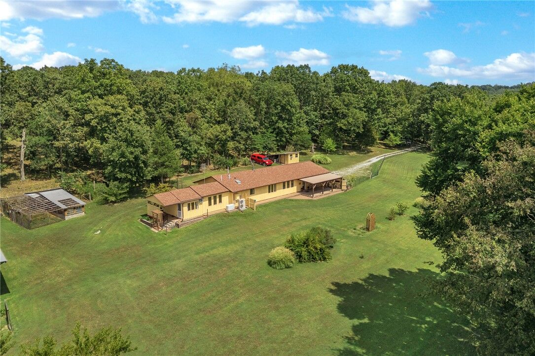 Property Photo:  15455 N 7 Highway  AR 72644 