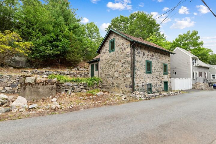 Property Photo:  29 Beachview Terrace  MA 02148 