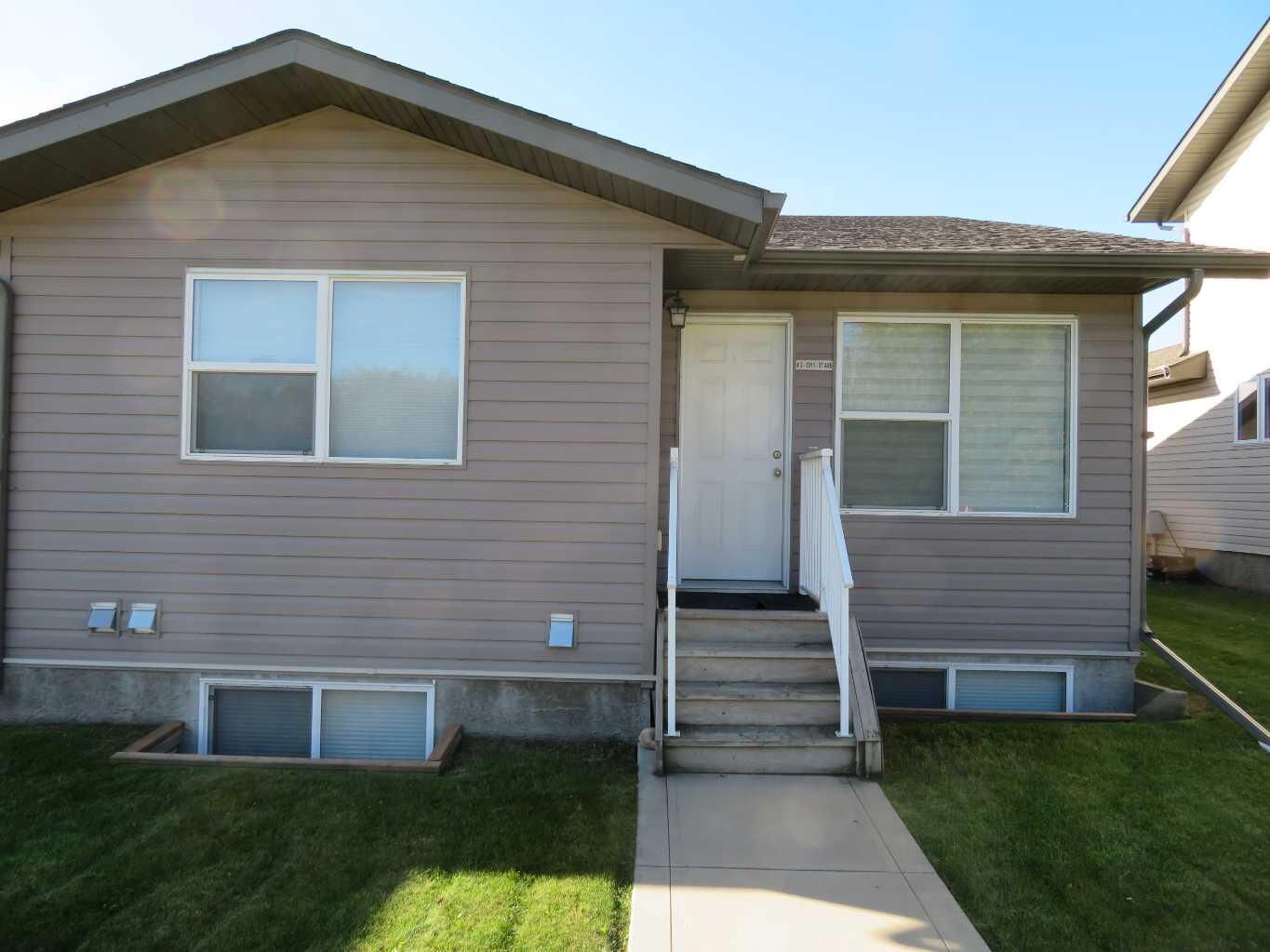 Property Photo:  5311 57 Avenue 3  AB T4J 0B1 