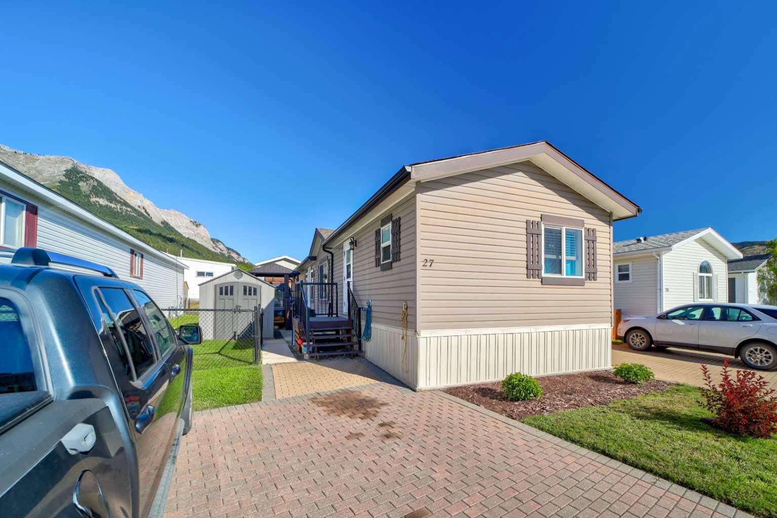 Property Photo:  801 232 Street 27  AB T0K 1C0 