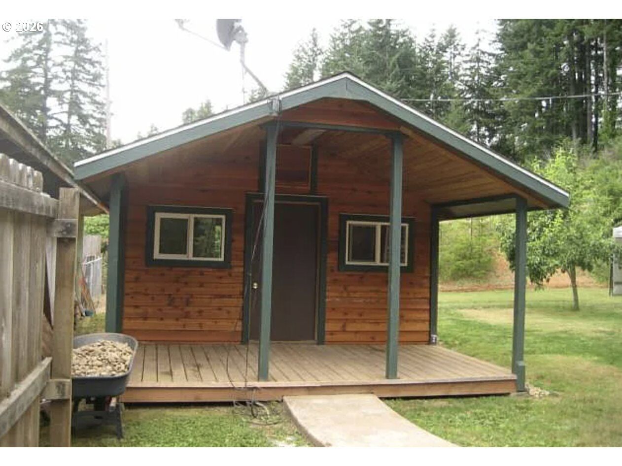 Property Photo: 87610 Rice Rd OR 97453