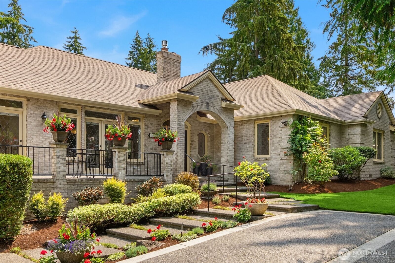 Property Photo:  2420  Greenhaven Place NW  WA 98312 