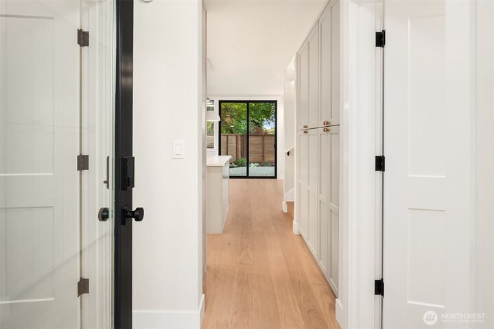 Property Photo:  2316 S Forest Street  WA 98144 