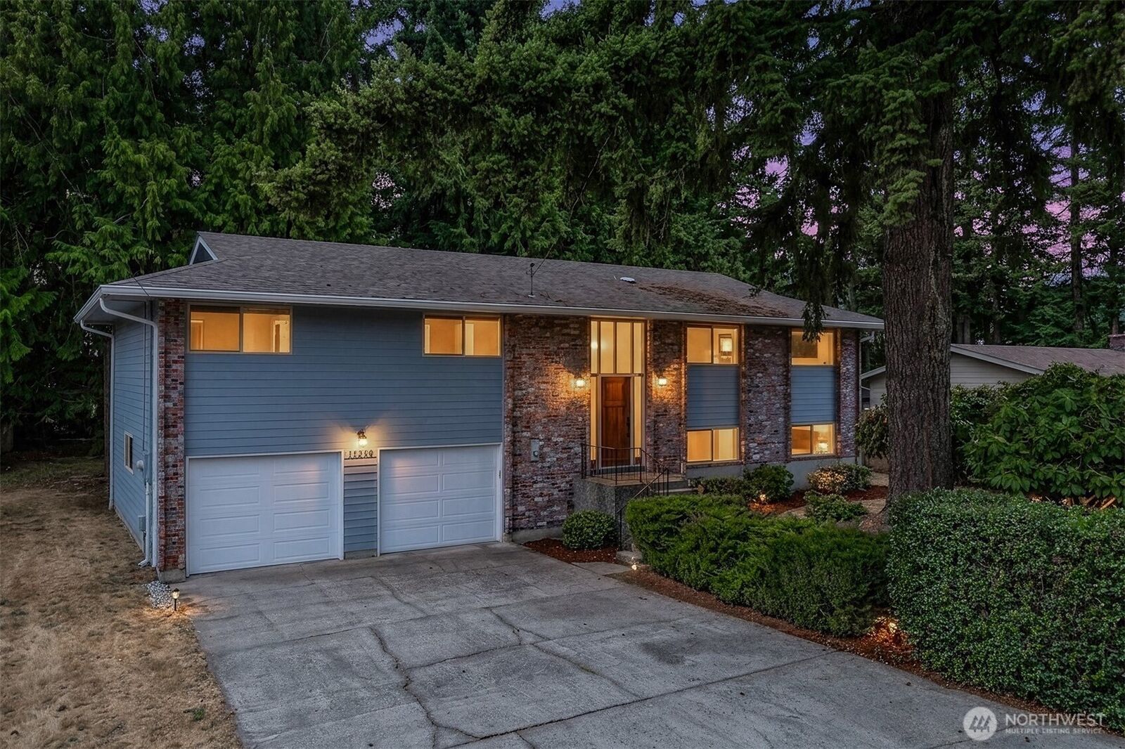 Property Photo: 11230 46th Avenue NE WA 98271