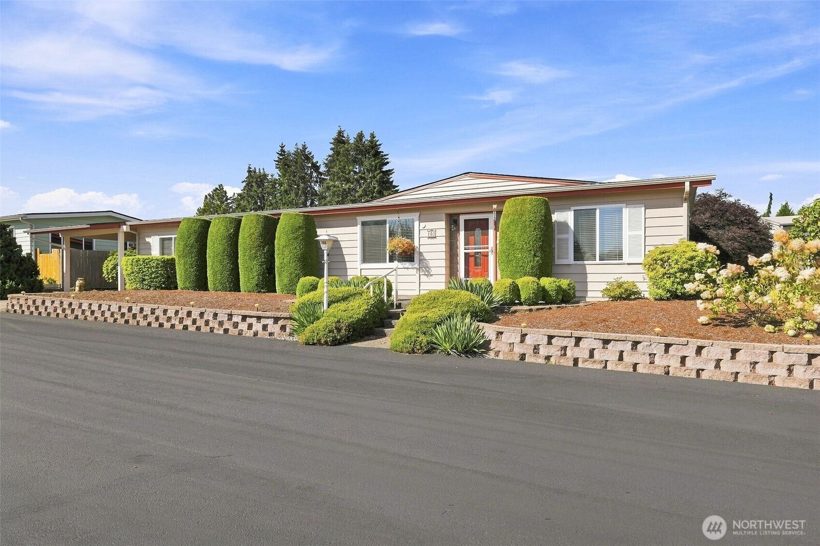 Property Photo: 2500 Alder Street 103 WA 98354