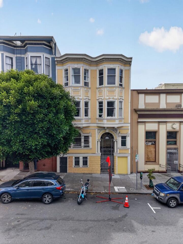 Property Photo: 21 Belvedere Street CA 94117