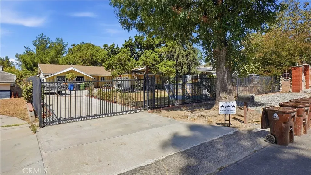 Property Photo:  11357 Orcas  CA 91342 