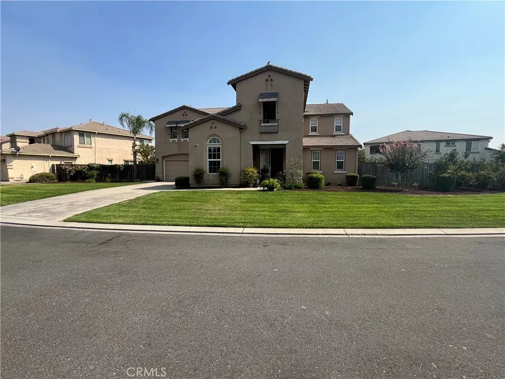 Property Photo: 15075 Torrey Pines CA 93610