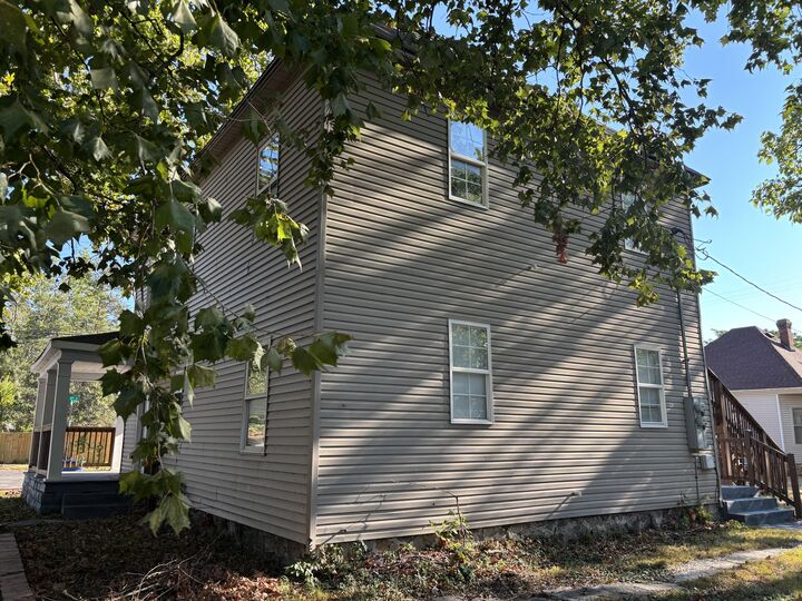 Property Photo:  801 S Jackson Avenue  MO 64801 